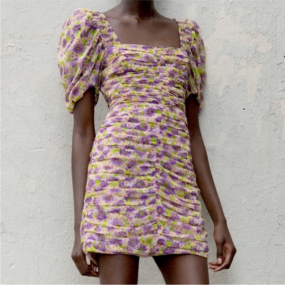 Zara ruched bodycon floral dress - Picture 3 of 5